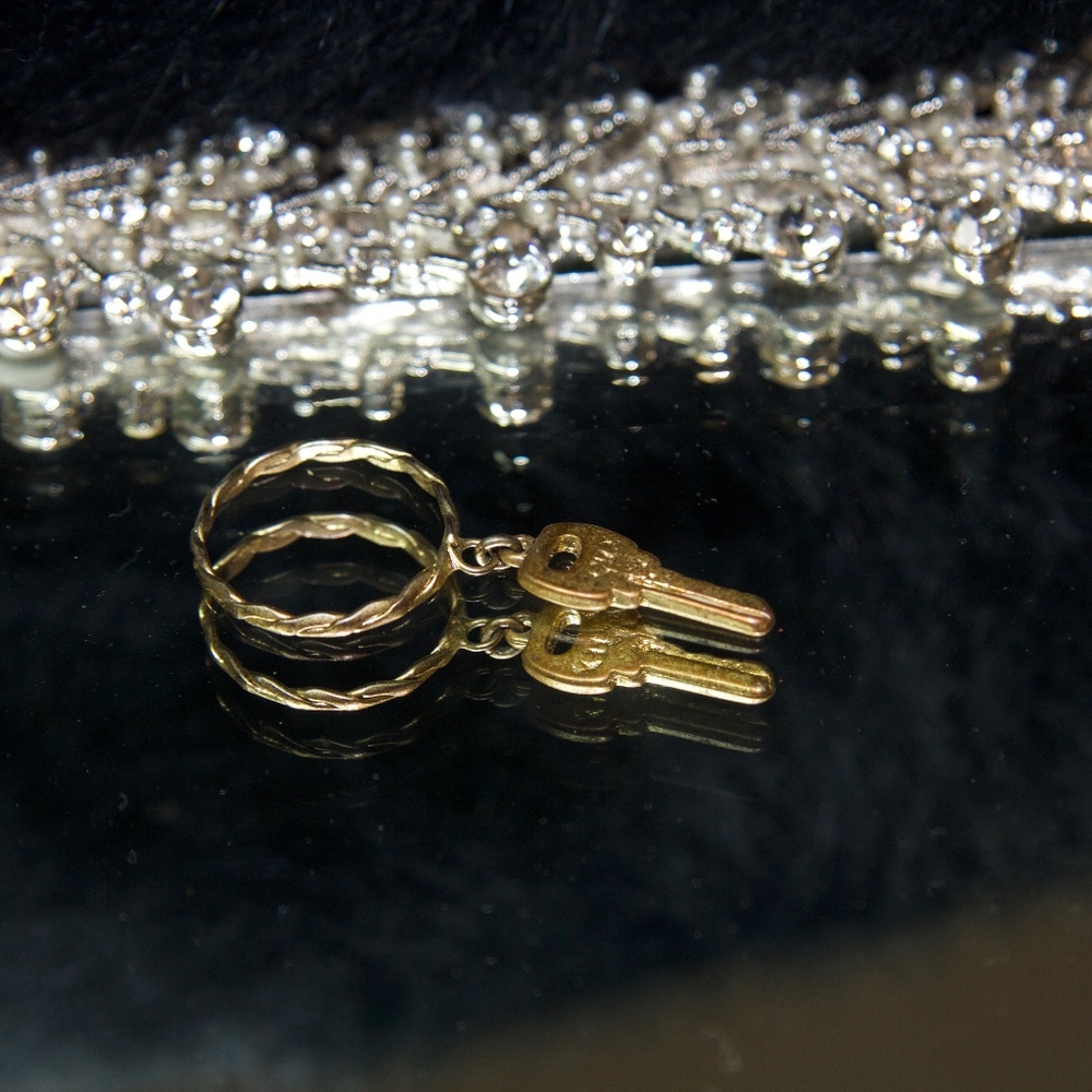 My Vintage Gold Dipped Key Ring - image 1